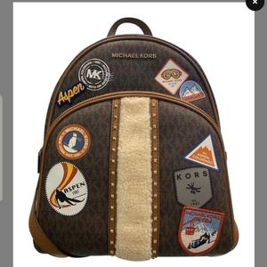 Michael Kors beautiful bag.